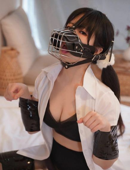 欧美金发尤物又白又嫩_1080免费全集观看