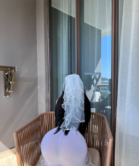 美女穿C行裤视频_BD英语全集在线观看