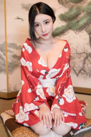 亚洲欧美精品沙发午睡系列_十万网红美女美酱