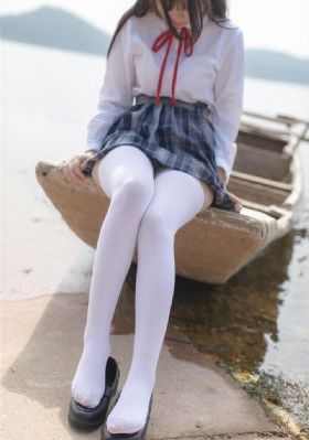 三个男闺蜜把我弄高潮了_BD英语免费高清观看